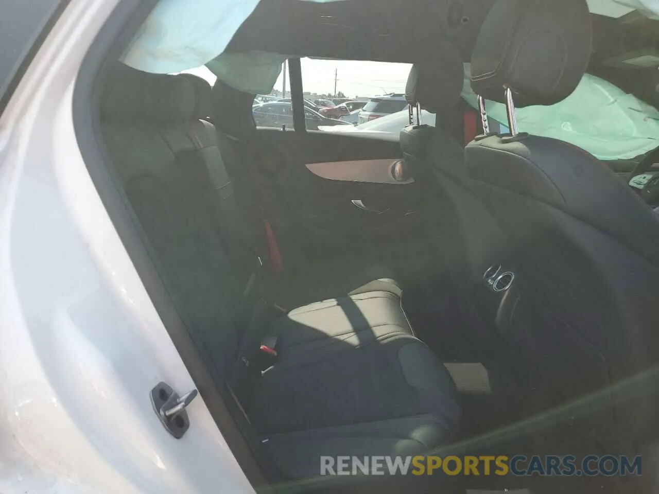 11 Photograph of a damaged car W1N0G6EB1MF958567 MERCEDES-BENZ GLC-CLASS 2021
