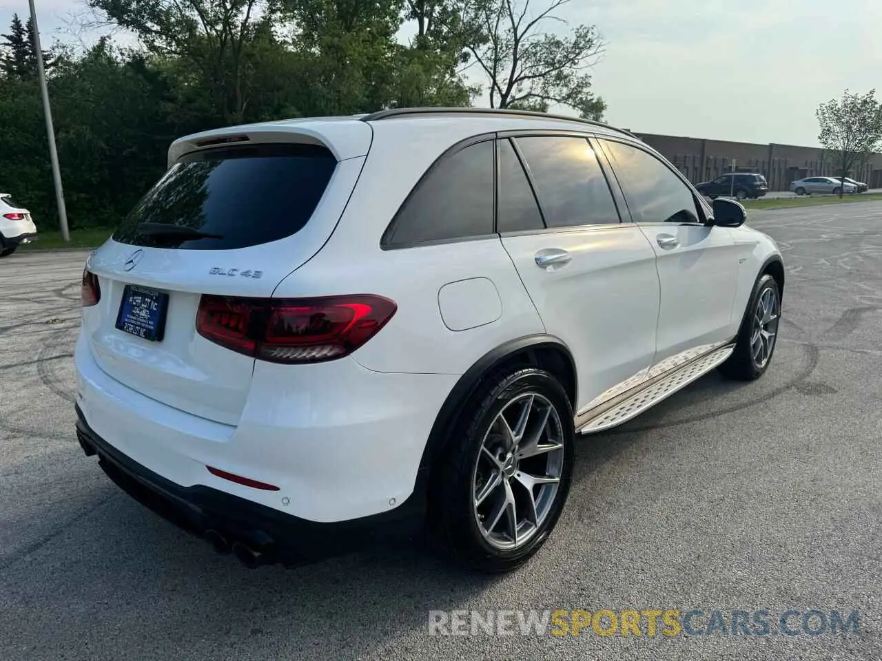 4 Photograph of a damaged car W1N0G6EB6MF889066 MERCEDES-BENZ GLC-CLASS 2021