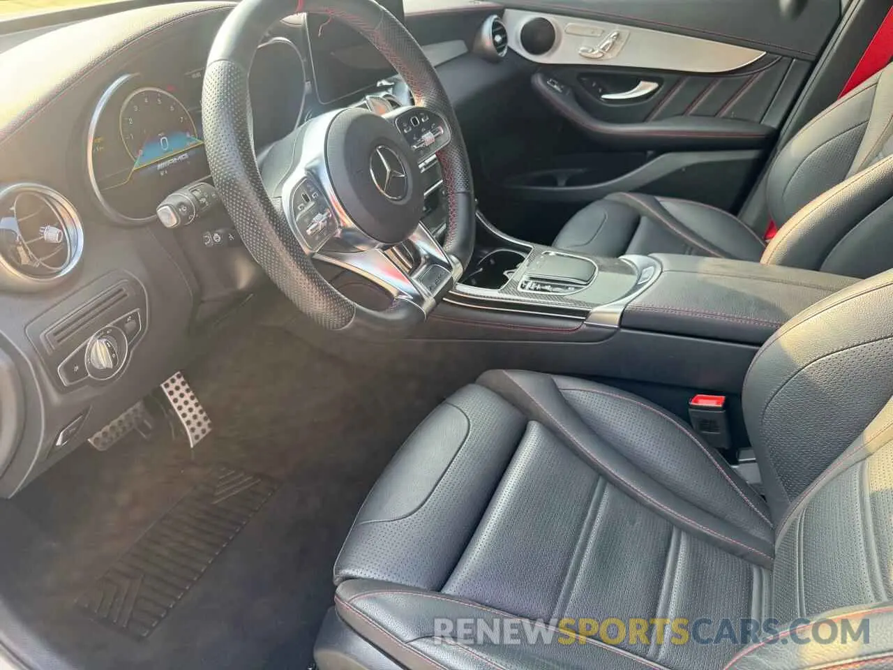 9 Photograph of a damaged car W1N0G6EB6MF889066 MERCEDES-BENZ GLC-CLASS 2021