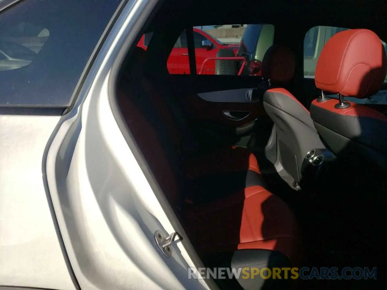 6 Фотография поврежденного автомобиля W1N0G6EB7MF989354 MERCEDES-BENZ GLC-CLASS 2021