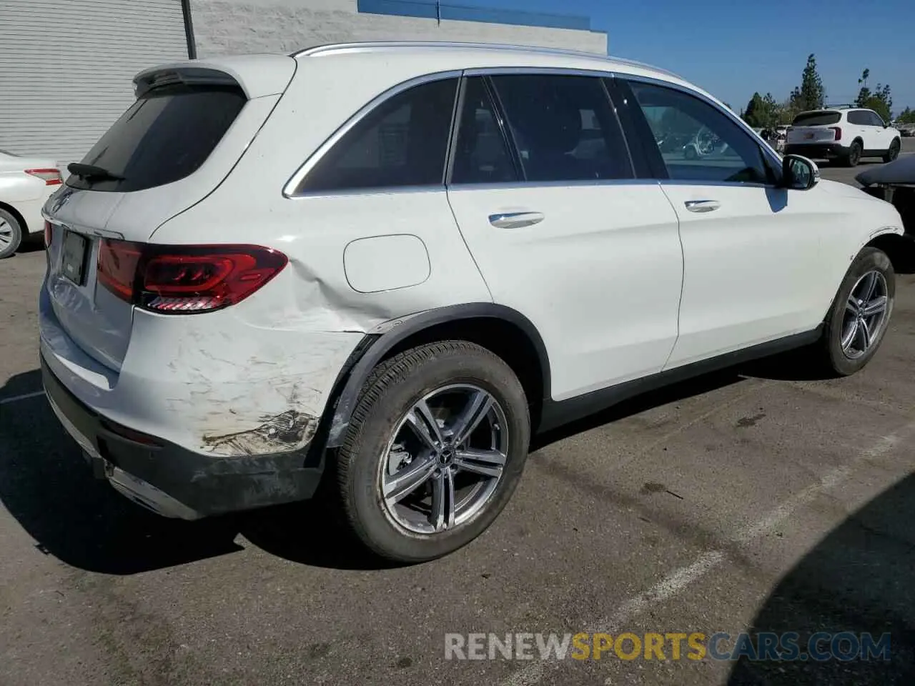 3 Фотография поврежденного автомобиля W1N0G8DB0MF975325 MERCEDES-BENZ GLC-CLASS 2021