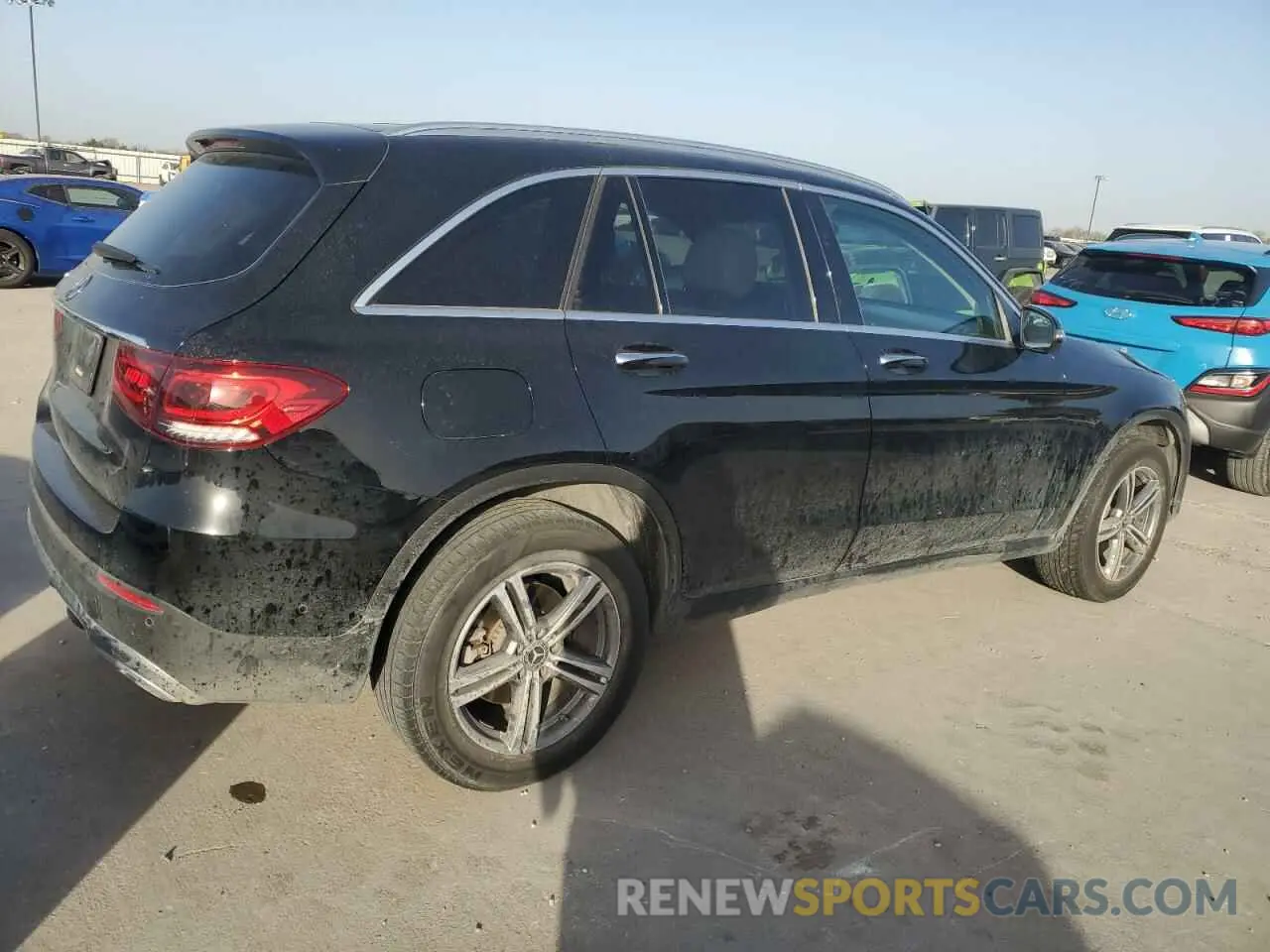3 Photograph of a damaged car W1N0G8DB2MF869765 MERCEDES-BENZ GLC-CLASS 2021