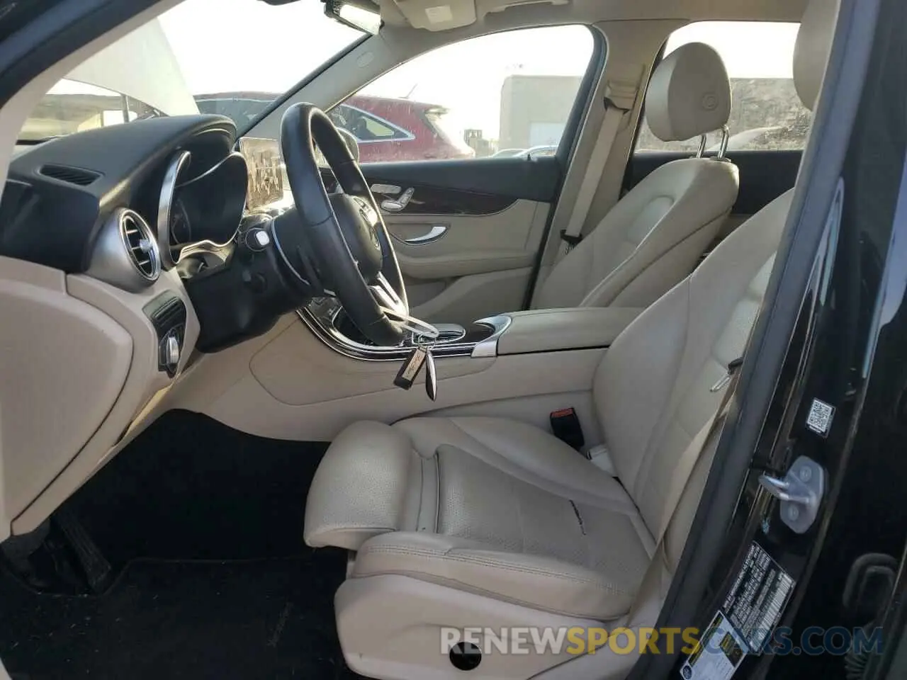 7 Photograph of a damaged car W1N0G8DB2MF869765 MERCEDES-BENZ GLC-CLASS 2021