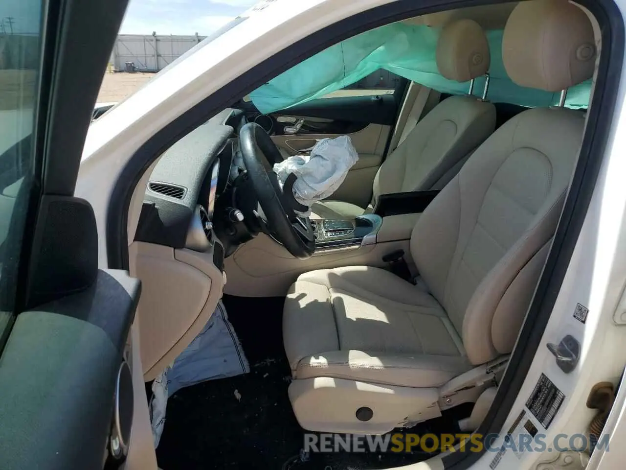 7 Photograph of a damaged car W1N0G8DB4MF940013 MERCEDES-BENZ GLC-CLASS 2021