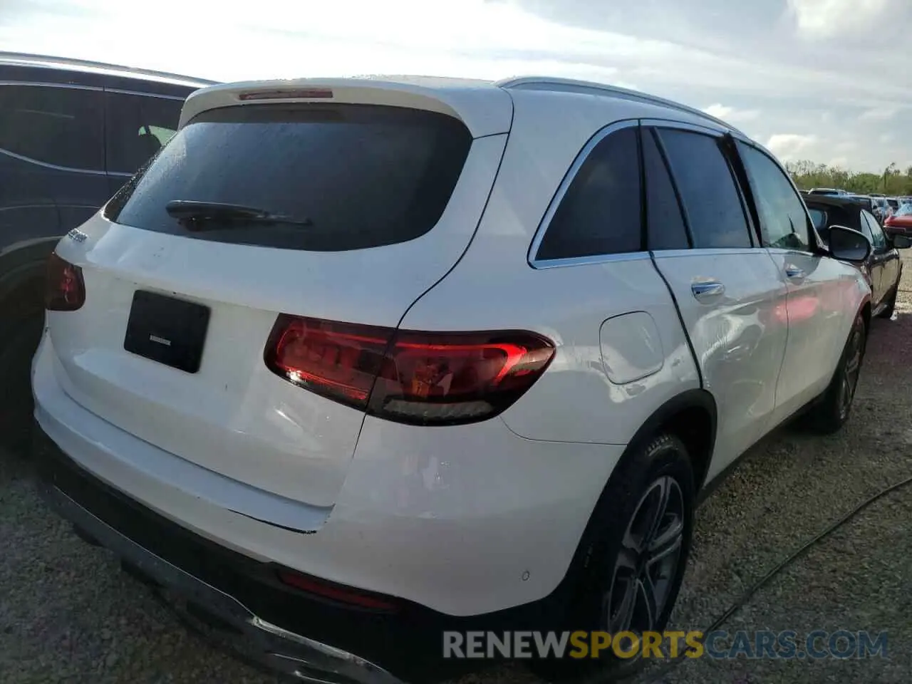 4 Фотография поврежденного автомобиля W1N0G8DB4MV312295 MERCEDES-BENZ GLC-CLASS 2021