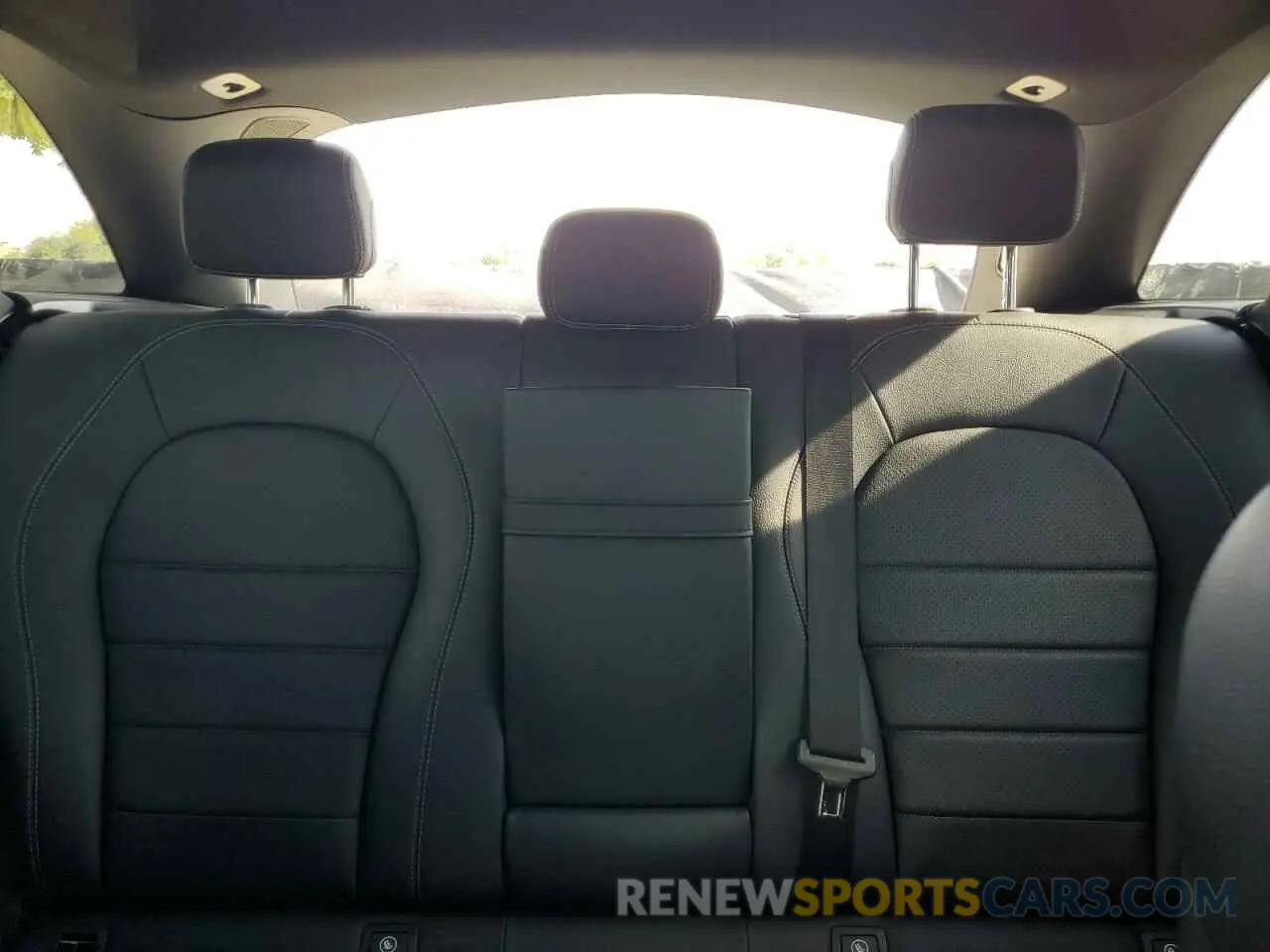 10 Фотография поврежденного автомобиля W1N0G8DB4MV323197 MERCEDES-BENZ GLC-CLASS 2021