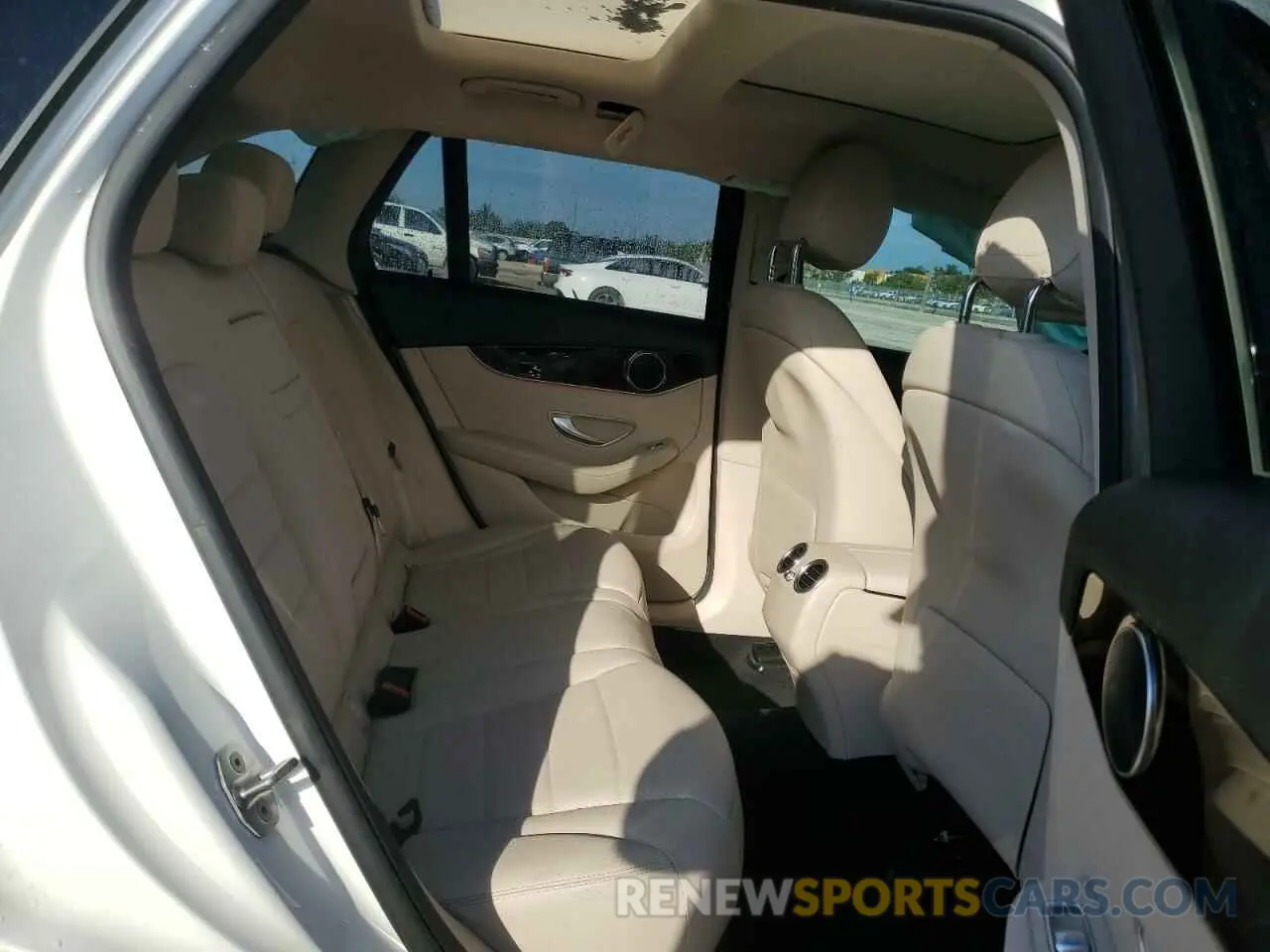 11 Photograph of a damaged car W1N0G8DB5MV264743 MERCEDES-BENZ GLC-CLASS 2021