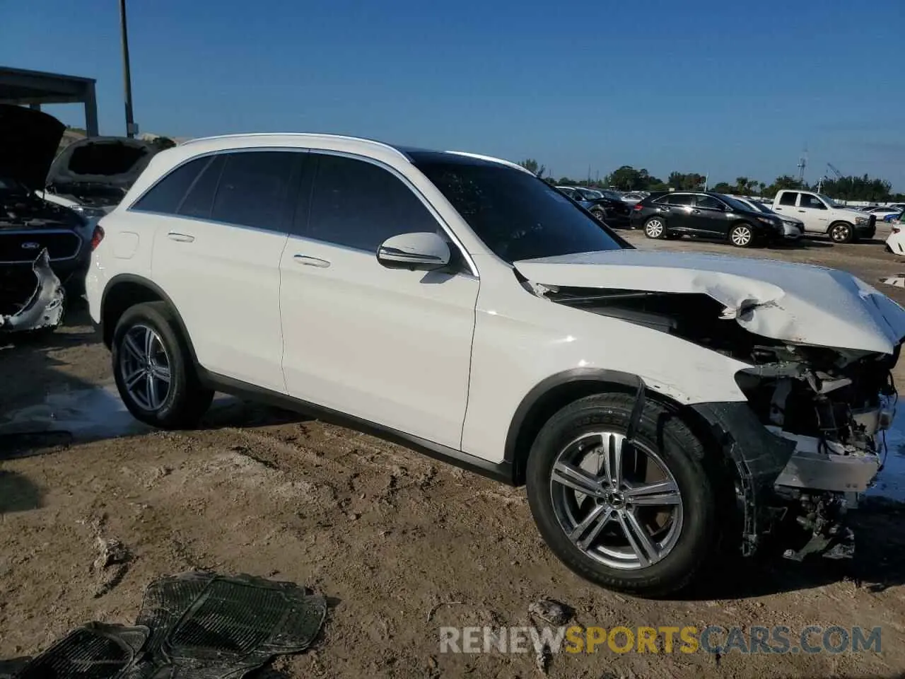 4 Photograph of a damaged car W1N0G8DB5MV264743 MERCEDES-BENZ GLC-CLASS 2021