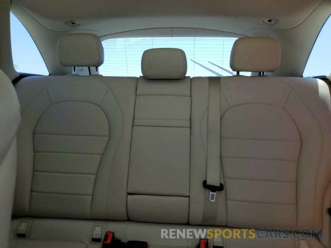 10 Фотография поврежденного автомобиля W1N0G8DB7MF888313 MERCEDES-BENZ GLC-CLASS 2021