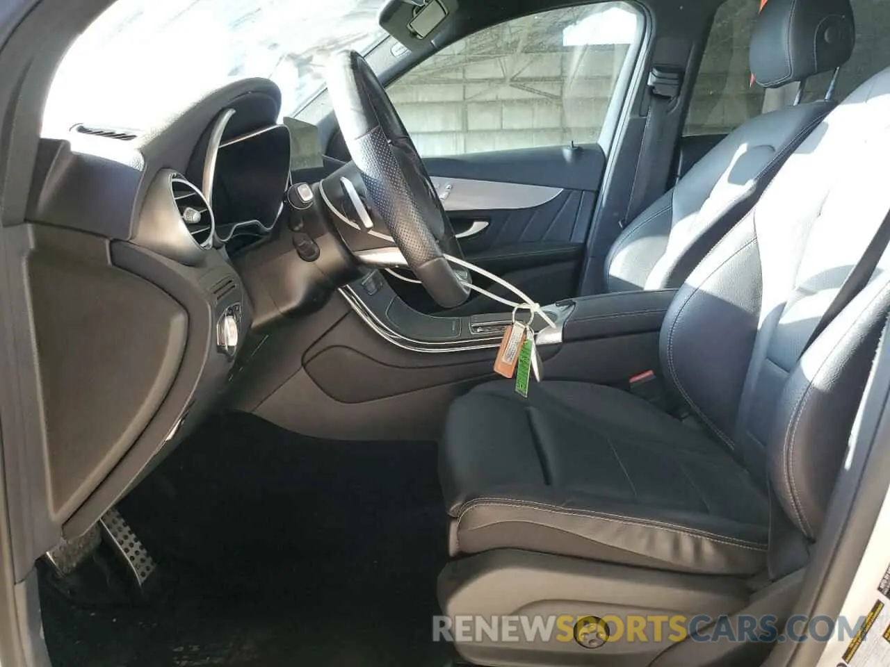 7 Фотография поврежденного автомобиля W1N0G8DB9MV324085 MERCEDES-BENZ GLC-CLASS 2021