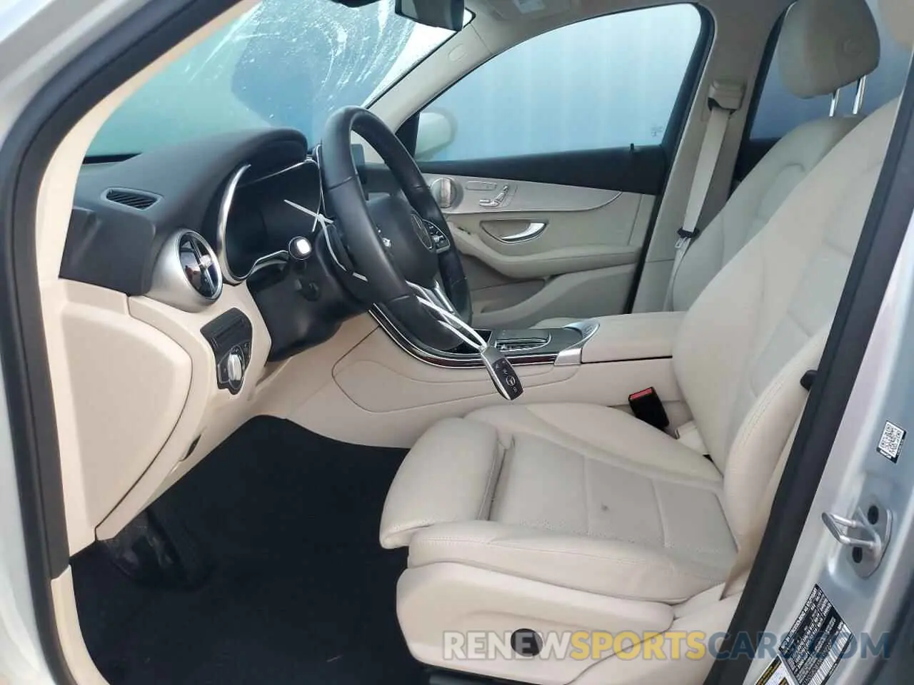 7 Фотография поврежденного автомобиля W1N0G8DBXMF977227 MERCEDES-BENZ GLC-CLASS 2021