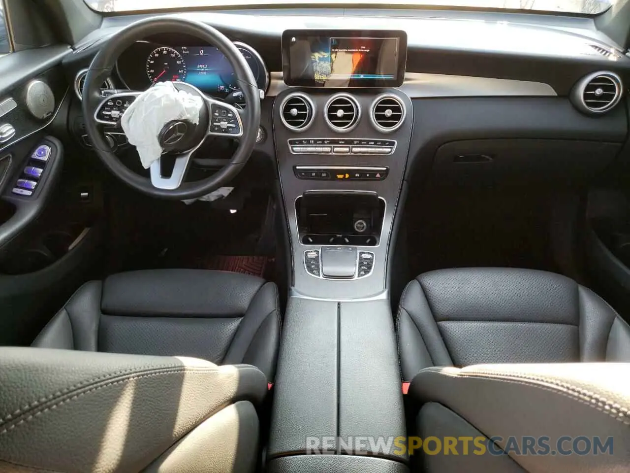 8 Photograph of a damaged car W1N0G8EB0MF932330 MERCEDES-BENZ GLC-CLASS 2021