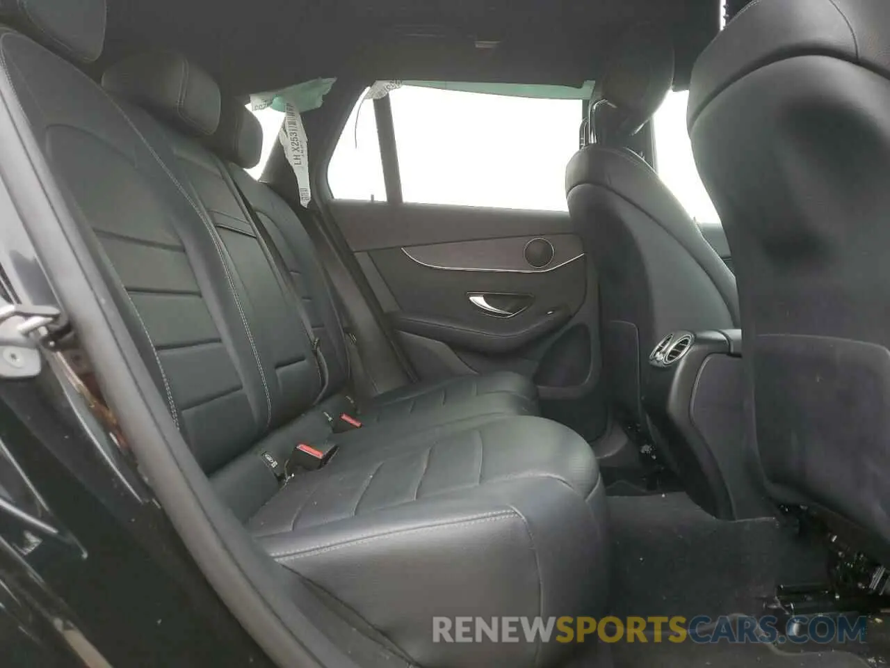 11 Photograph of a damaged car W1N0G8EB1MF893957 MERCEDES-BENZ GLC-CLASS 2021