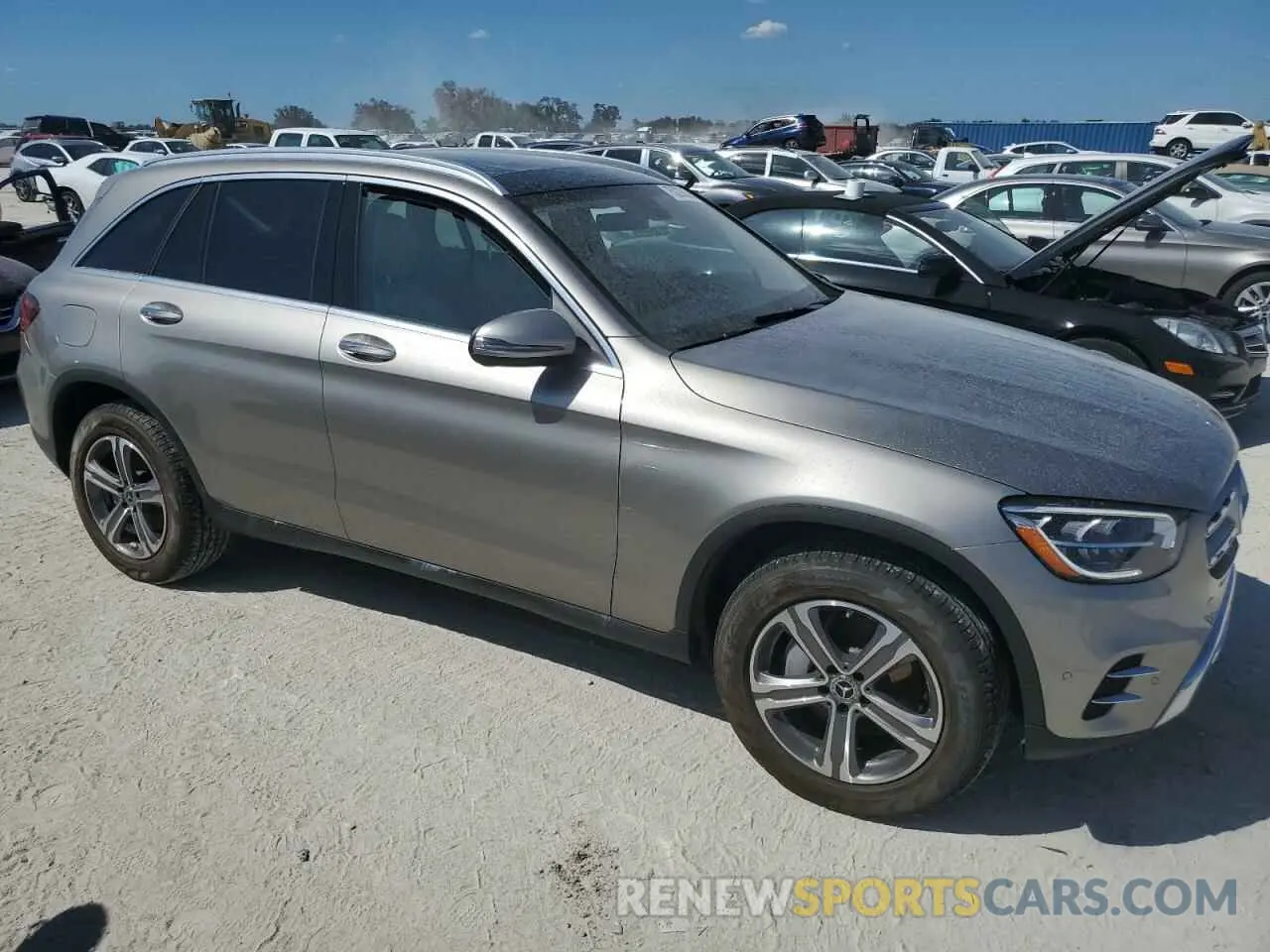 4 Photograph of a damaged car W1N0G8EB2MF904366 MERCEDES-BENZ GLC-CLASS 2021