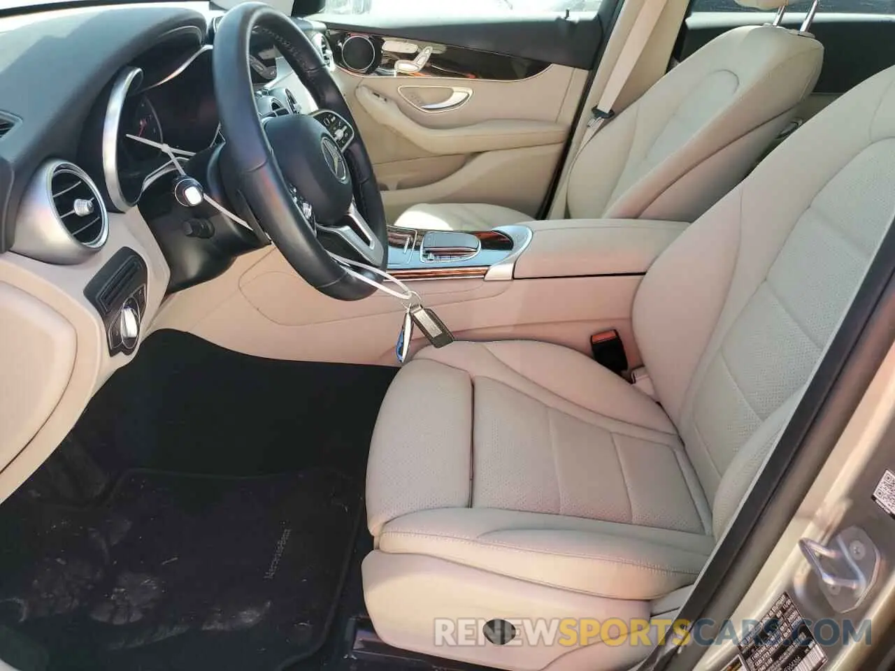 7 Photograph of a damaged car W1N0G8EB2MF904366 MERCEDES-BENZ GLC-CLASS 2021