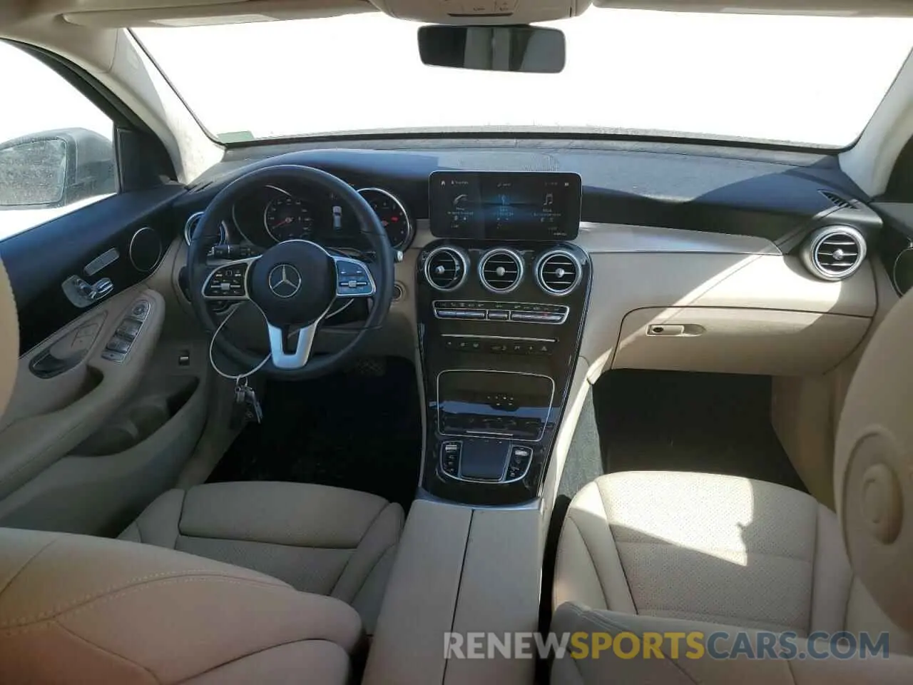 8 Photograph of a damaged car W1N0G8EB2MF904366 MERCEDES-BENZ GLC-CLASS 2021
