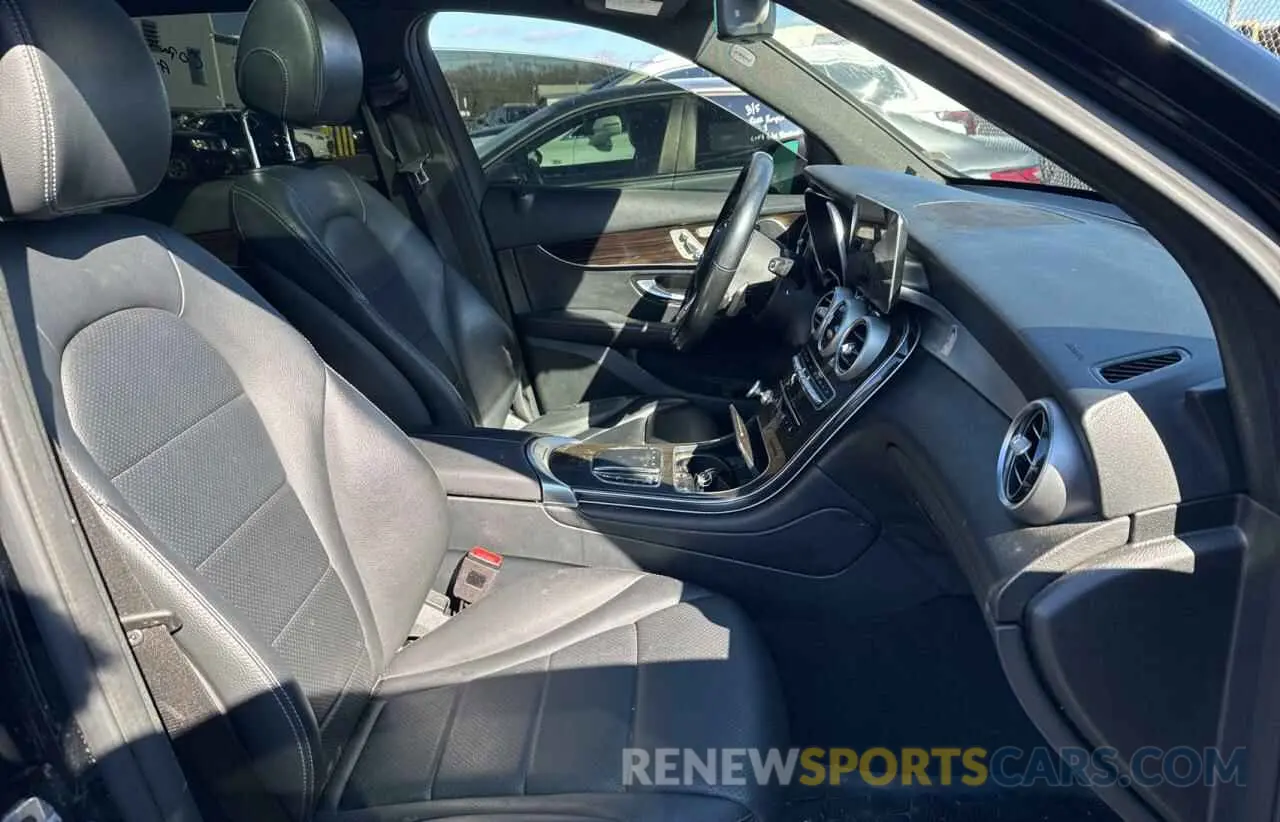 5 Photograph of a damaged car W1N0G8EB6MV298768 MERCEDES-BENZ GLC-CLASS 2021