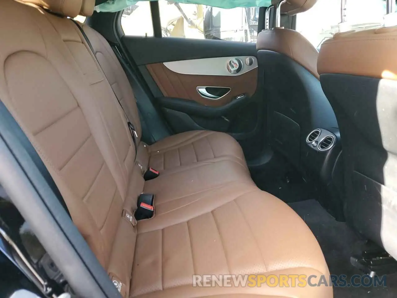 12 Photograph of a damaged car W1N0J8EB7MF889574 MERCEDES-BENZ GLC-CLASS 2021
