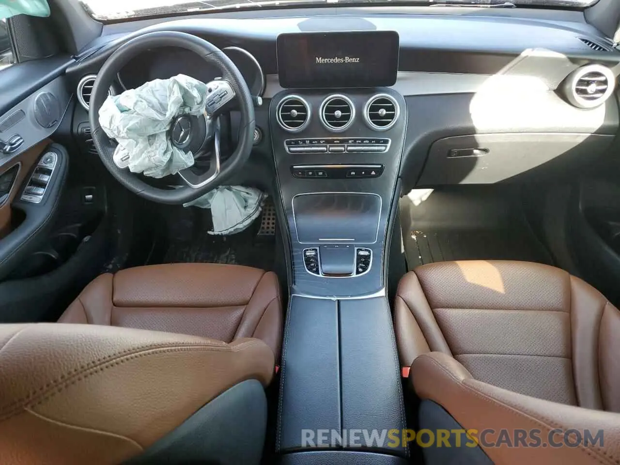8 Photograph of a damaged car W1N0J8EB7MF889574 MERCEDES-BENZ GLC-CLASS 2021