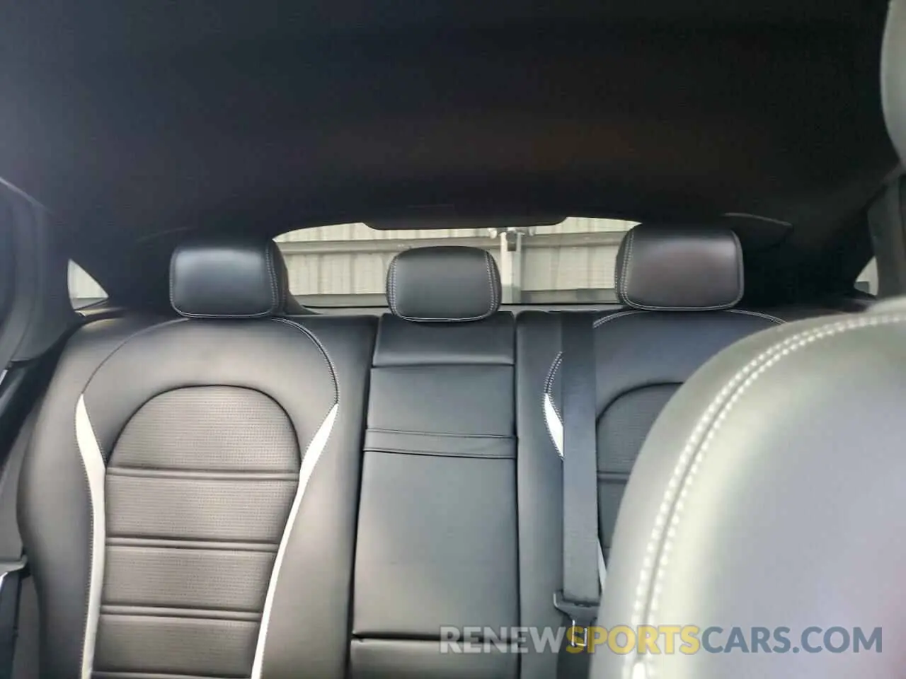 10 Photograph of a damaged car W1N0J8KB4MF974411 MERCEDES-BENZ GLC-CLASS 2021
