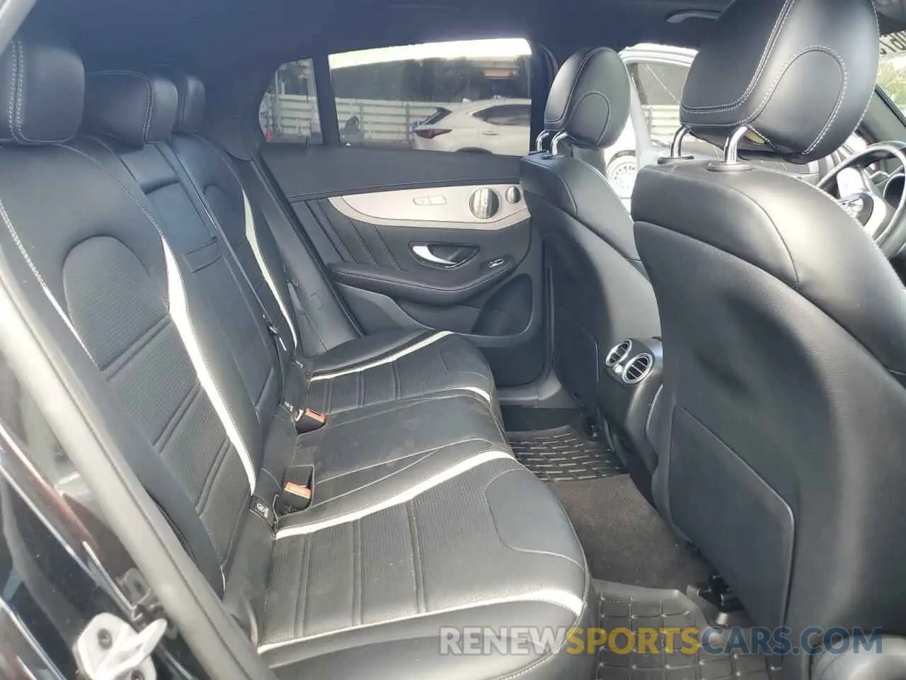 11 Photograph of a damaged car W1N0J8KB4MF974411 MERCEDES-BENZ GLC-CLASS 2021
