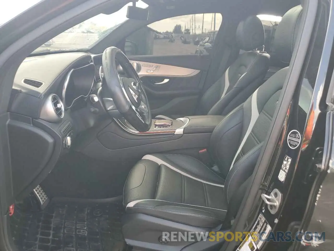 7 Photograph of a damaged car W1N0J8KB4MF974411 MERCEDES-BENZ GLC-CLASS 2021