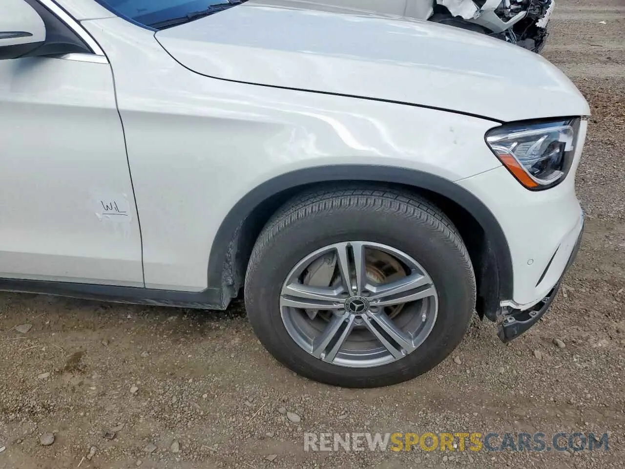 13 Photograph of a damaged car W1N0G8DB0NG093759 MERCEDES-BENZ GLC-CLASS 2022