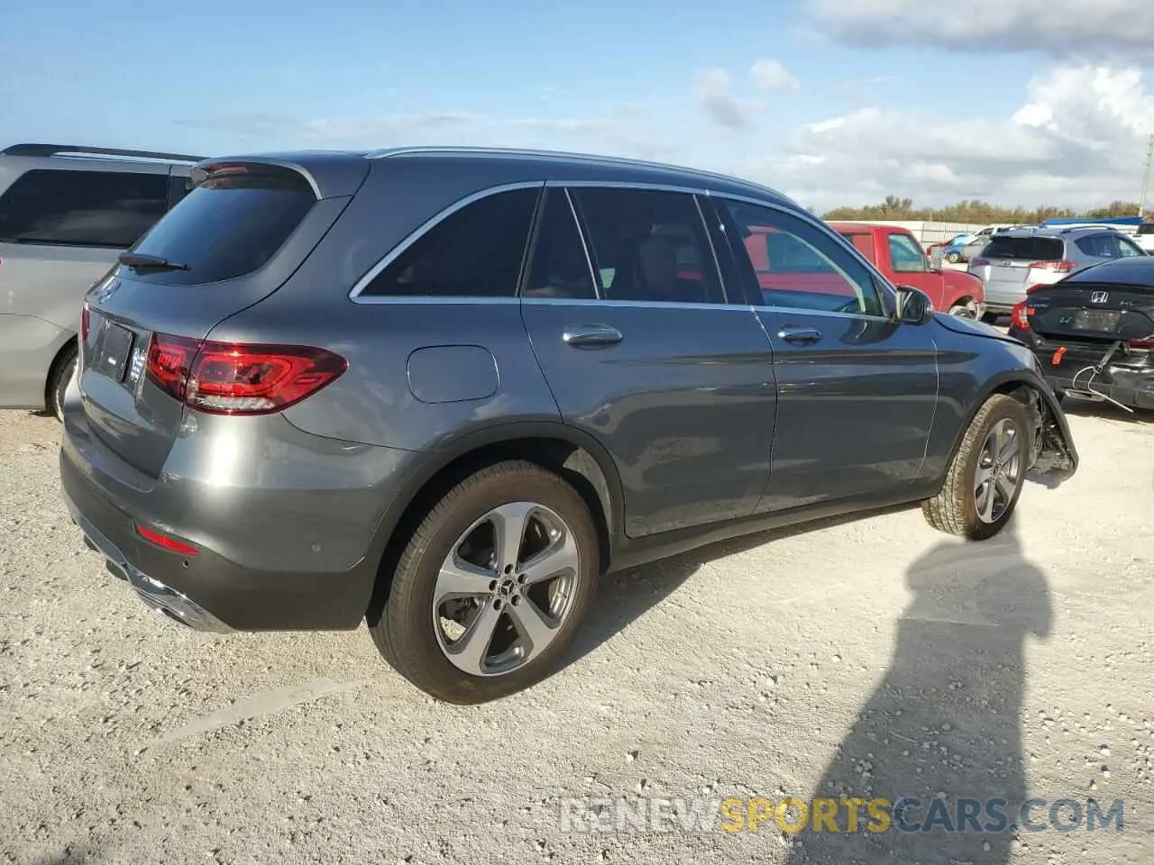 3 Фотография поврежденного автомобиля W1N0G8DB2NV351081 MERCEDES-BENZ GLC-CLASS 2022