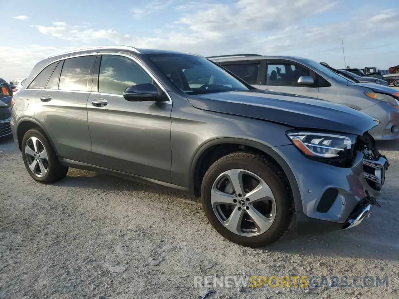 4 Фотография поврежденного автомобиля W1N0G8DB2NV351081 MERCEDES-BENZ GLC-CLASS 2022