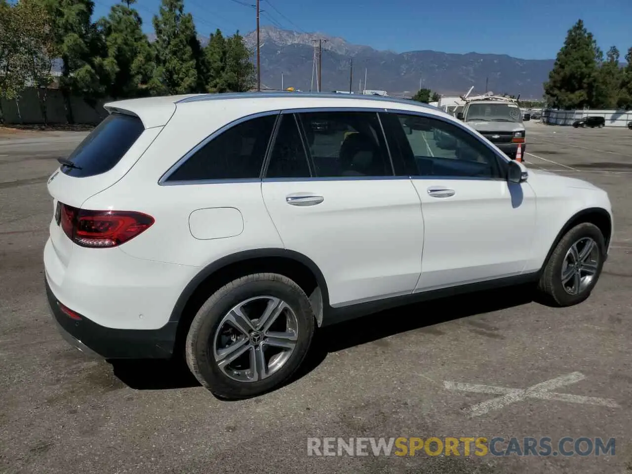 3 Фотография поврежденного автомобиля W1N0G8DB2NV394979 MERCEDES-BENZ GLC-CLASS 2022