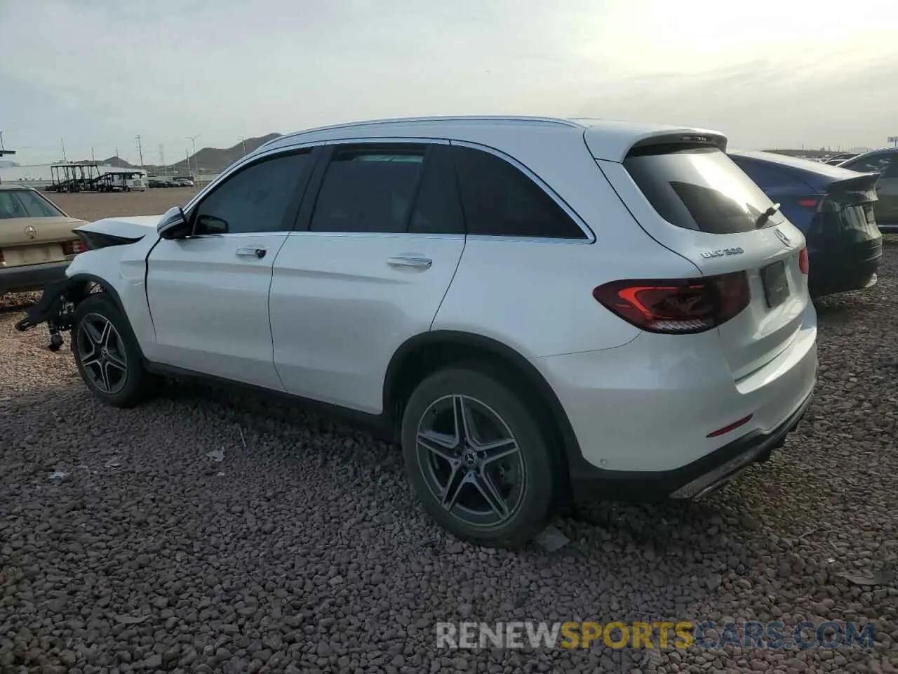 2 Photograph of a damaged car W1N0G8DB4NV379173 MERCEDES-BENZ GLC-CLASS 2022