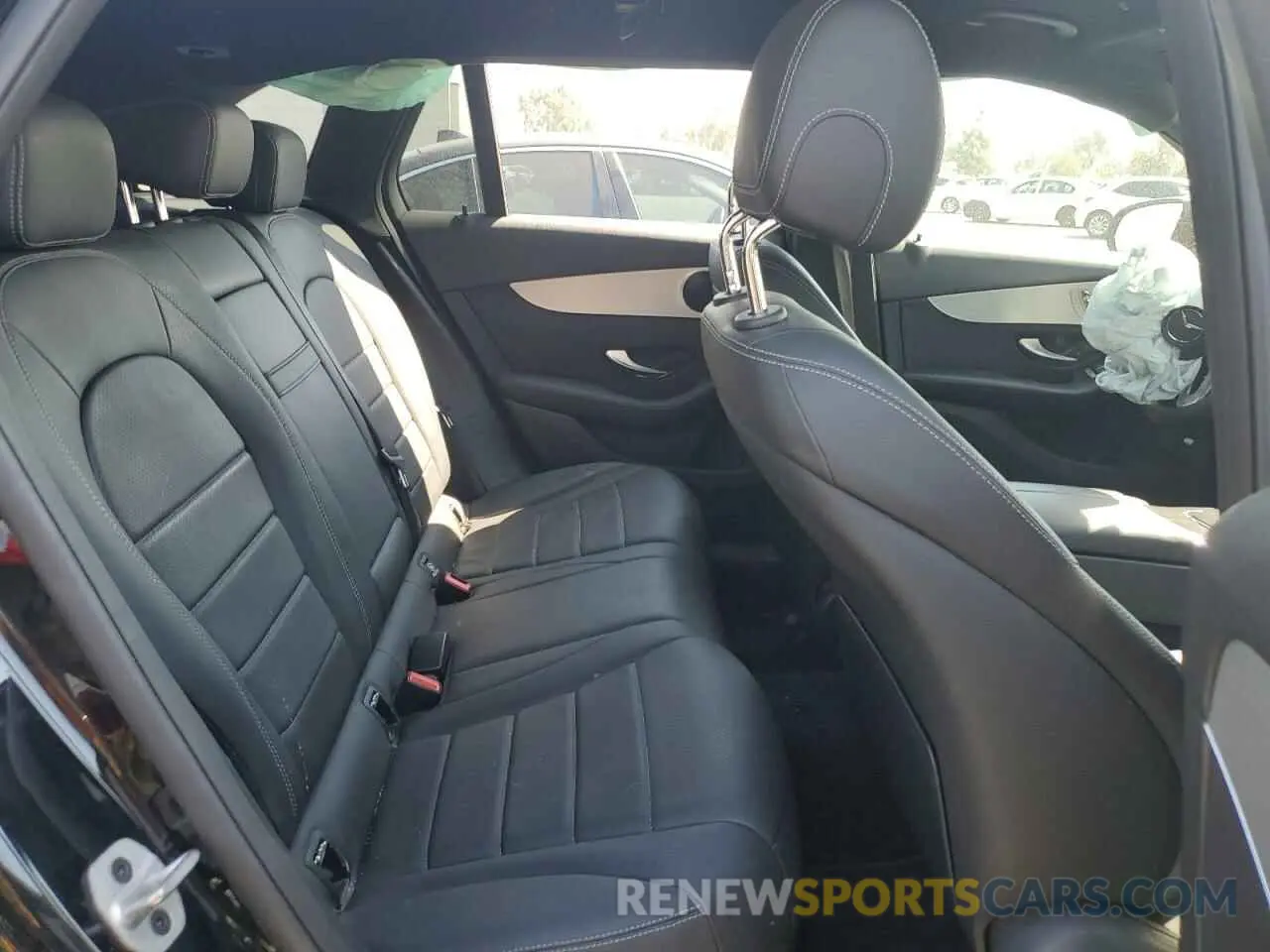 10 Photograph of a damaged car W1N0G8DB5NV337966 MERCEDES-BENZ GLC-CLASS 2022