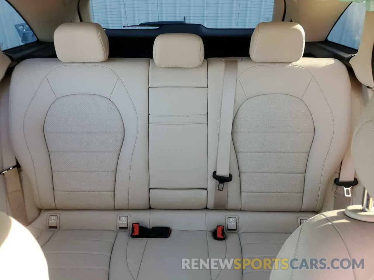 10 Photograph of a damaged car W1N0G8DB6NV387338 MERCEDES-BENZ GLC-CLASS 2022