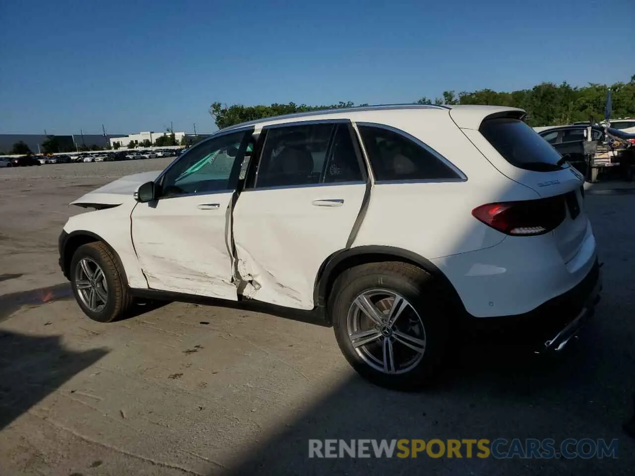 2 Photograph of a damaged car W1N0G8DB6NV387338 MERCEDES-BENZ GLC-CLASS 2022