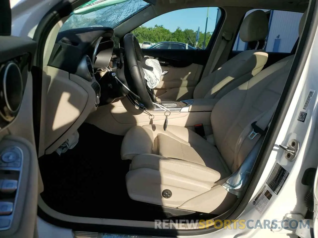 7 Photograph of a damaged car W1N0G8DB6NV387338 MERCEDES-BENZ GLC-CLASS 2022
