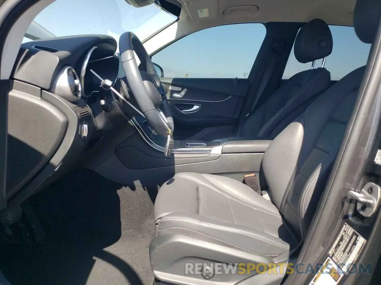 7 Photograph of a damaged car W1N0G8DB7NG116826 MERCEDES-BENZ GLC-CLASS 2022