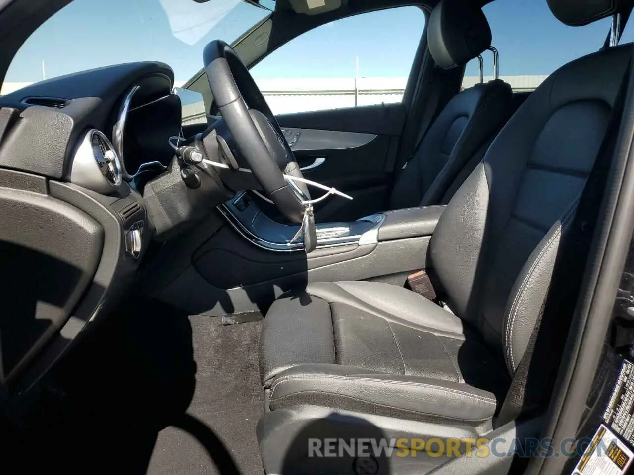 7 Photograph of a damaged car W1N0G8DB7NV399997 MERCEDES-BENZ GLC-CLASS 2022