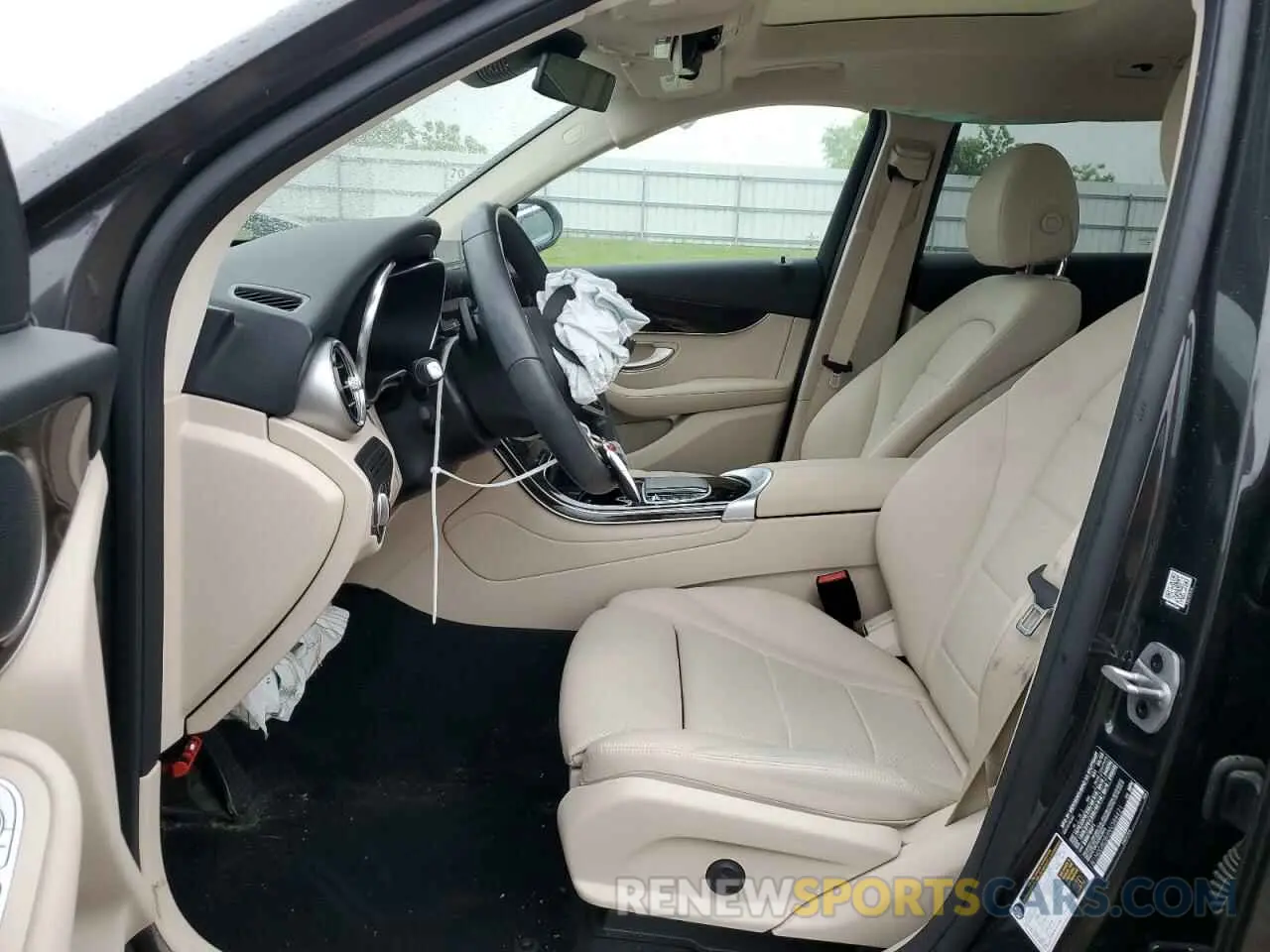 7 Photograph of a damaged car W1N0G8DB9NV388421 MERCEDES-BENZ GLC-CLASS 2022
