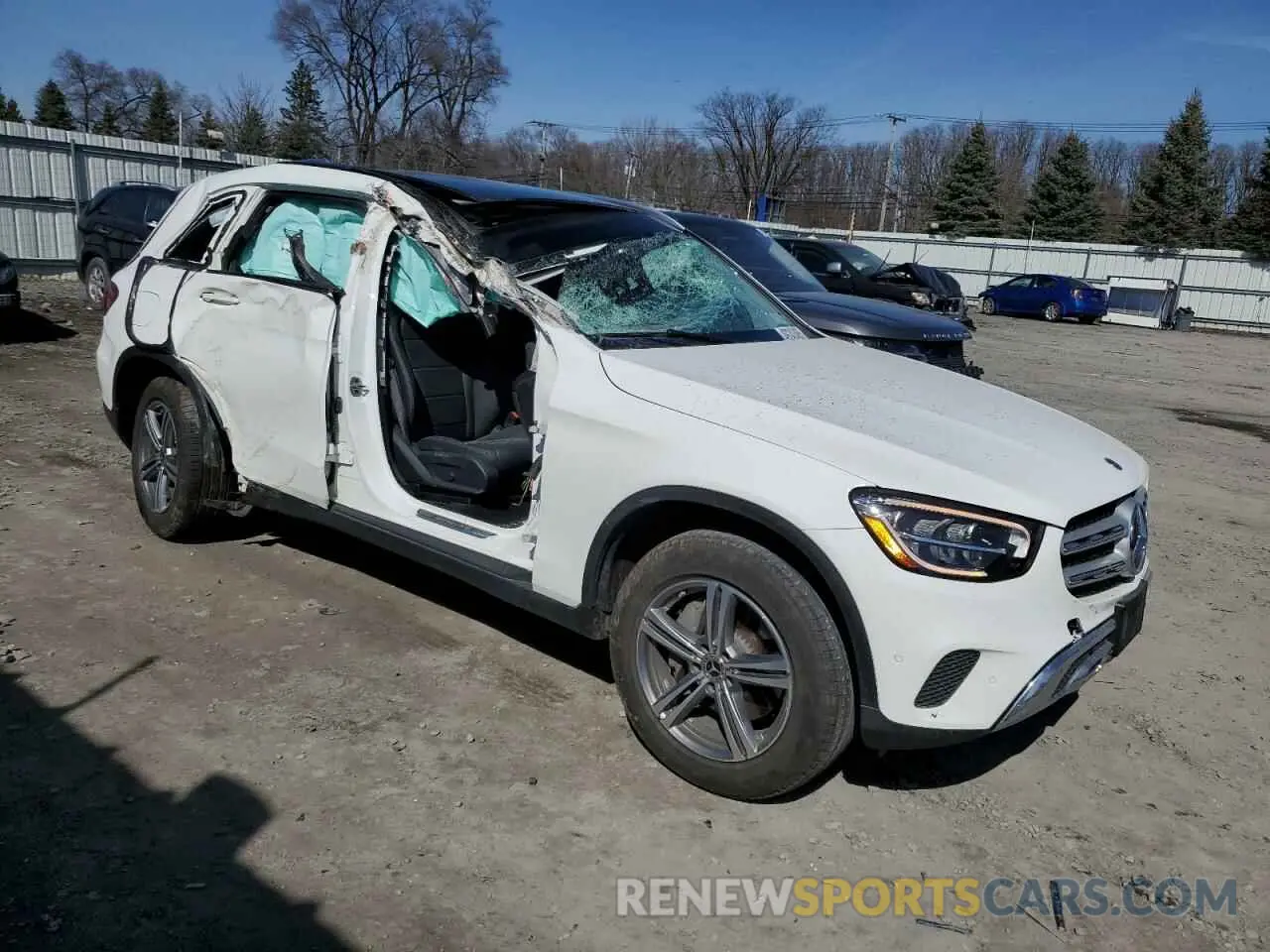 4 Photograph of a damaged car W1N0G8EB3NV368700 MERCEDES-BENZ GLC-CLASS 2022