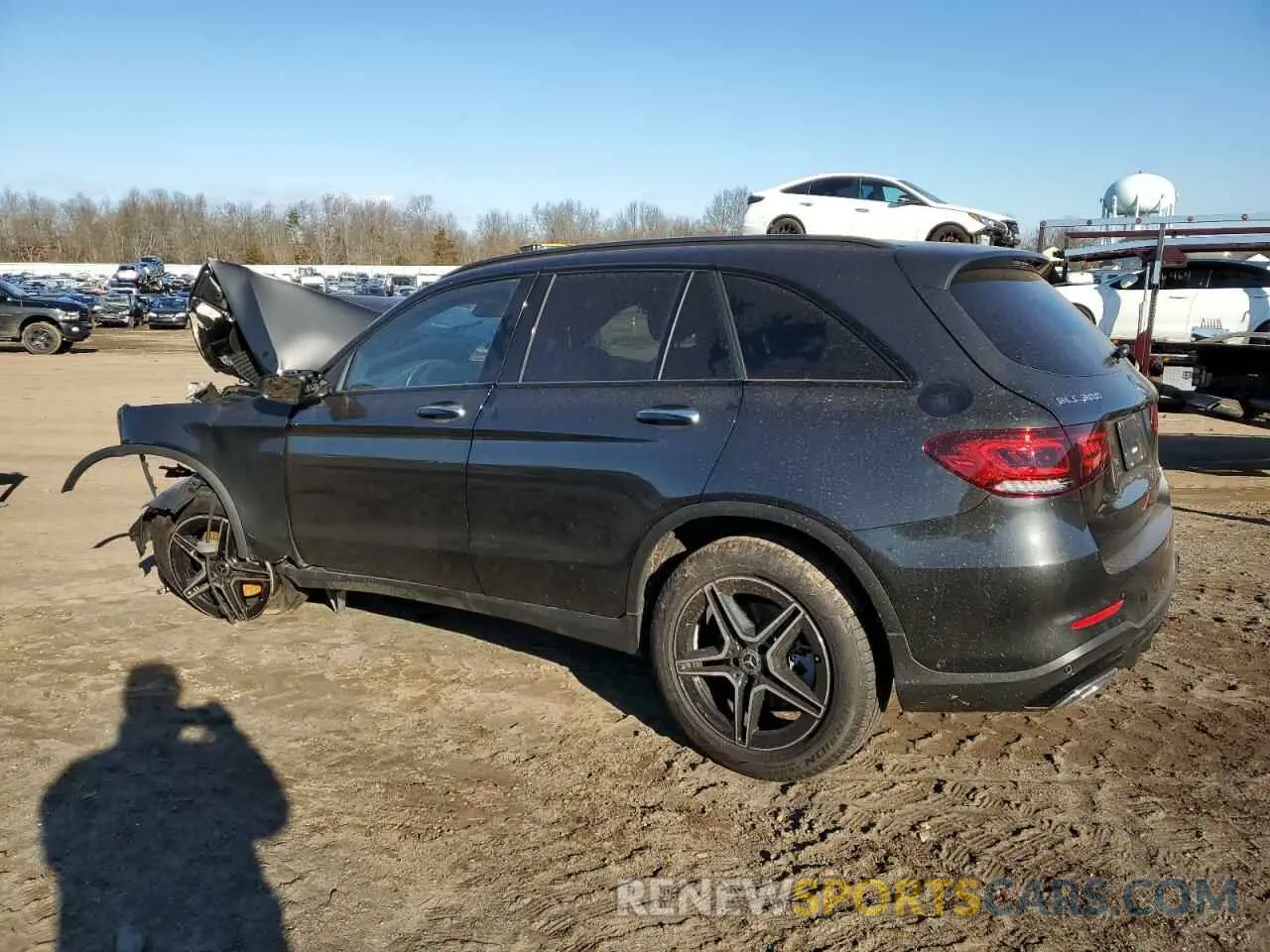 2 Photograph of a damaged car W1N0G8EB6NV366178 MERCEDES-BENZ GLC-CLASS 2022