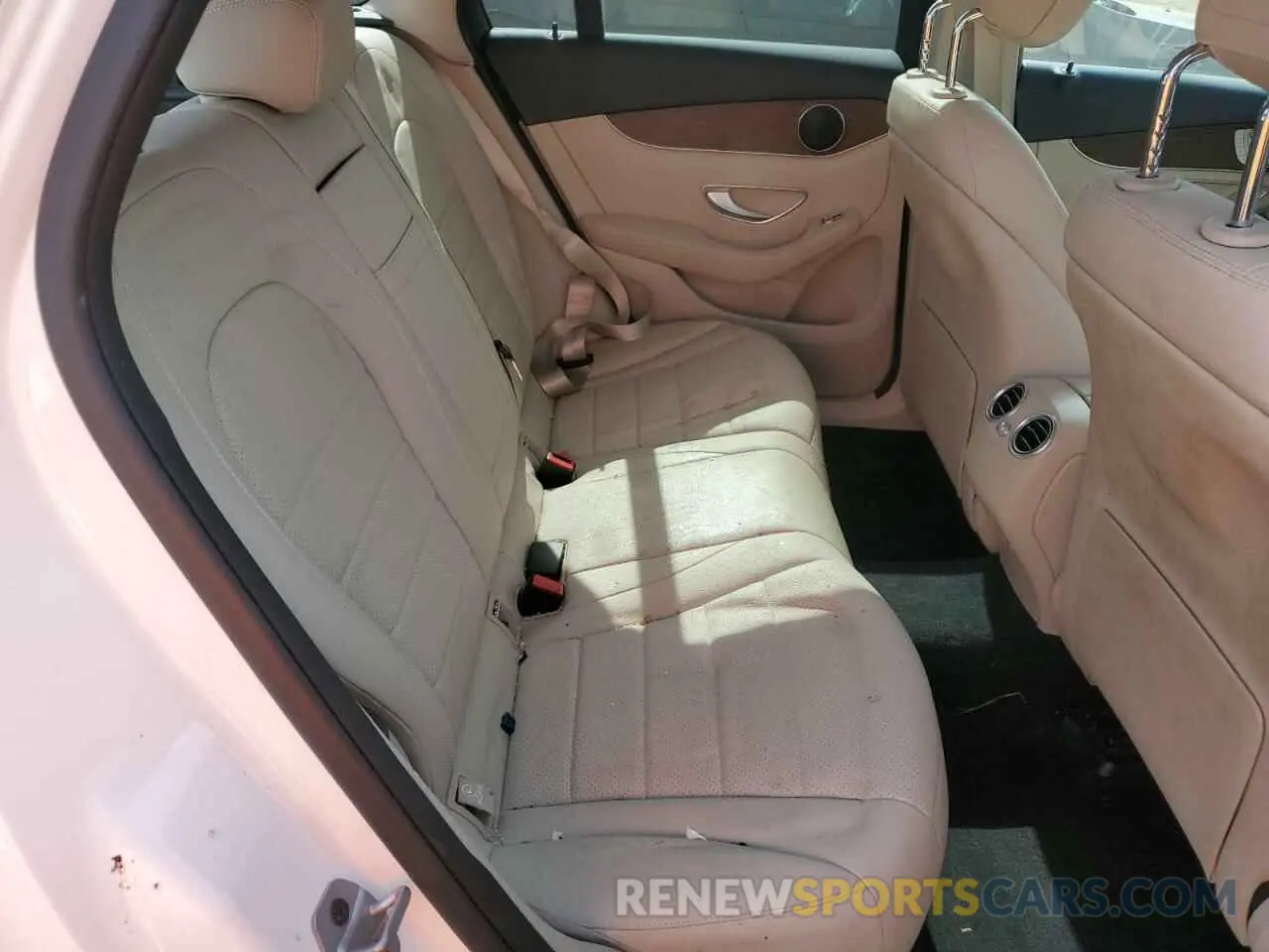 11 Photograph of a damaged car W1N0G8EBXNG118567 MERCEDES-BENZ GLC-CLASS 2022