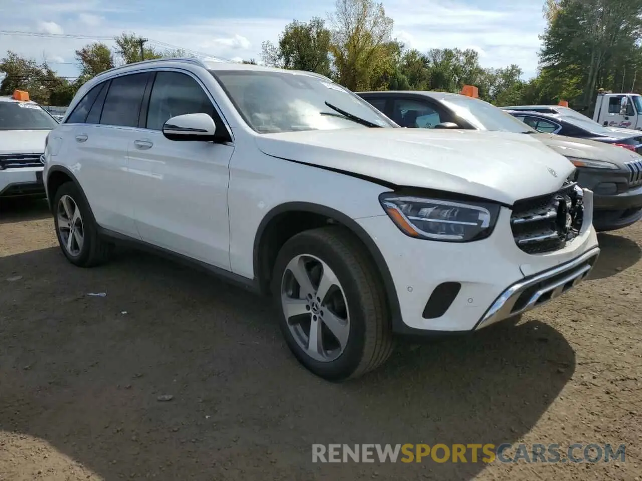 4 Photograph of a damaged car W1N0G8EBXNG118567 MERCEDES-BENZ GLC-CLASS 2022