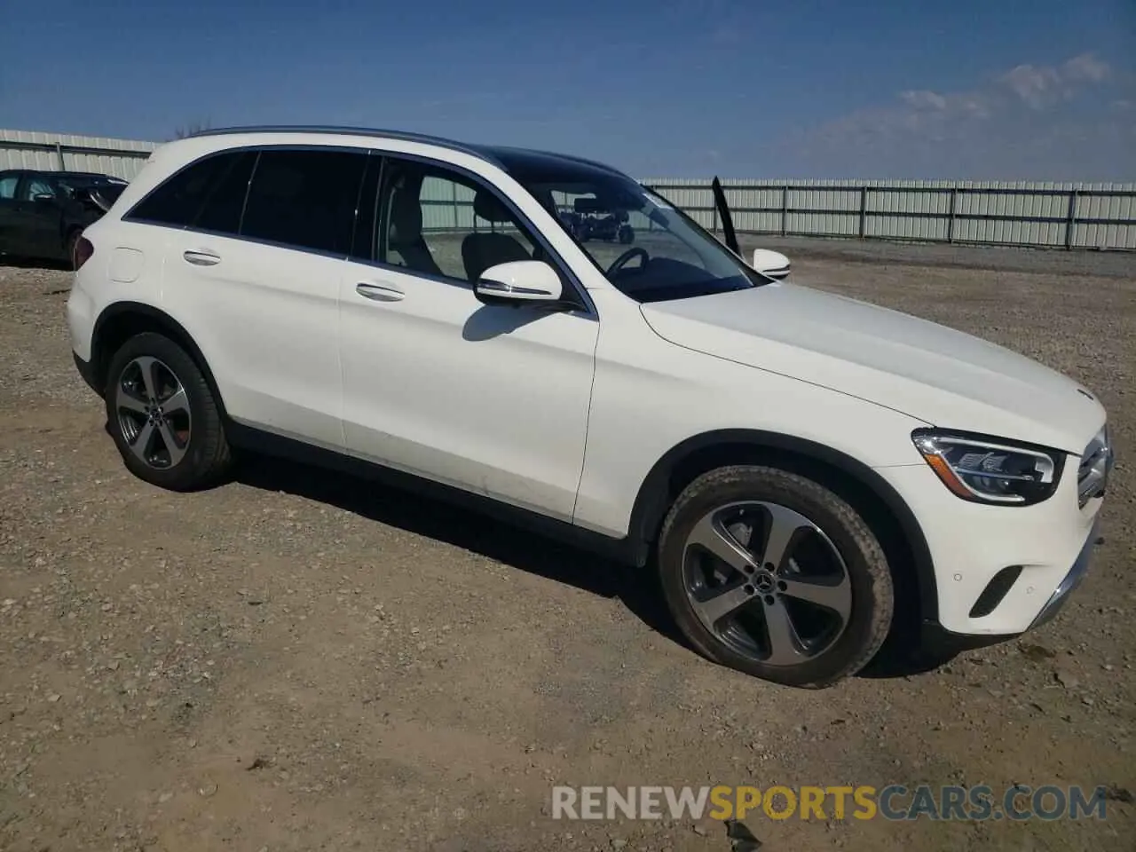 4 Photograph of a damaged car W1N0G8EBXNG120691 MERCEDES-BENZ GLC-CLASS 2022