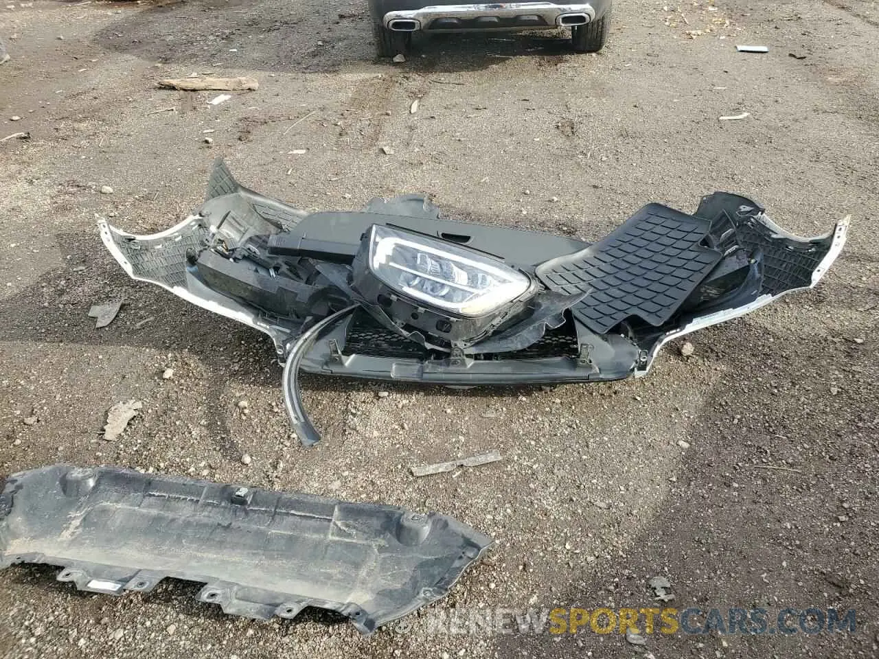 13 Photograph of a damaged car W1N0G8EBXNV368175 MERCEDES-BENZ GLC-CLASS 2022