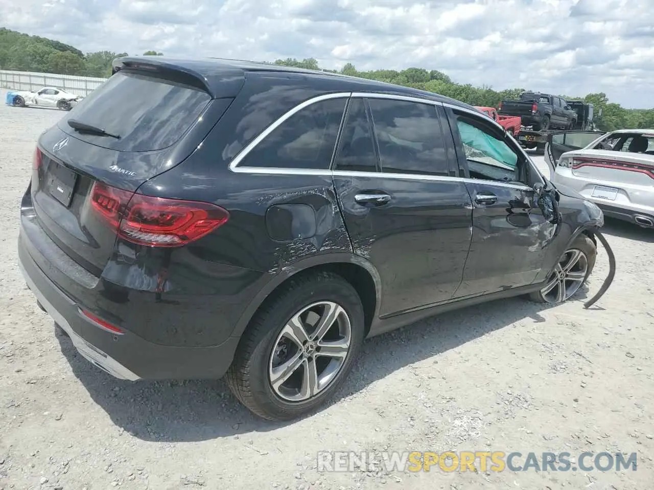 3 Photograph of a damaged car W1N0G8EBXNV398762 MERCEDES-BENZ GLC-CLASS 2022