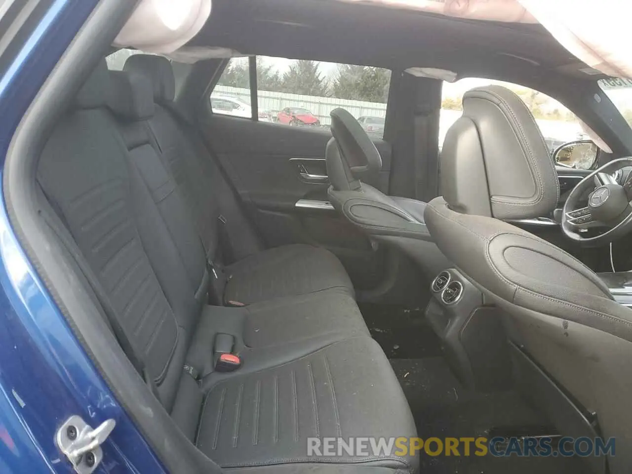 11 Photograph of a damaged car W1NKM4HB0PU015605 MERCEDES-BENZ GLC-CLASS 2023