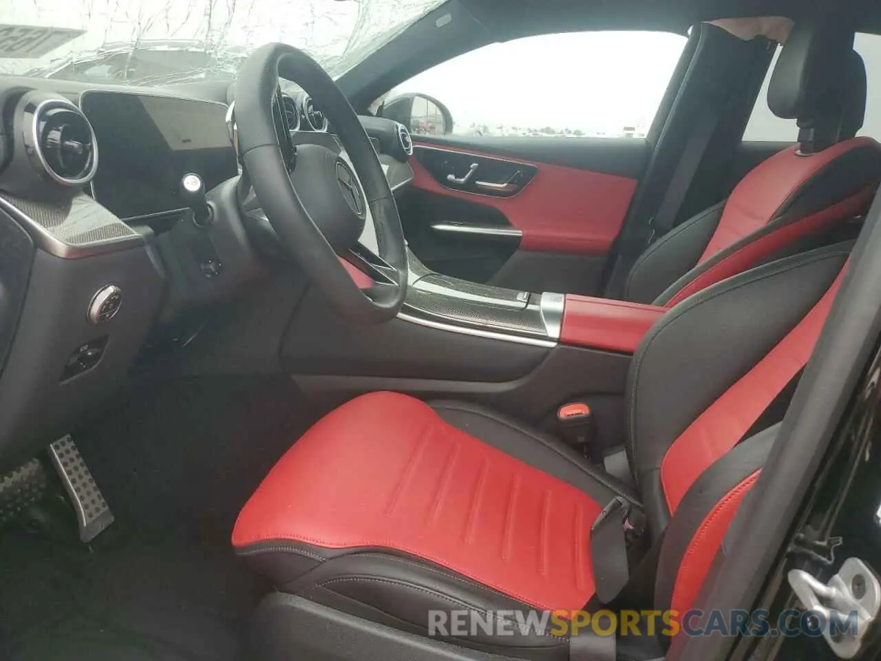 7 Фотография поврежденного автомобиля W1NKJ4HB9RF167074 MERCEDES-BENZ GLC-CLASS 2024