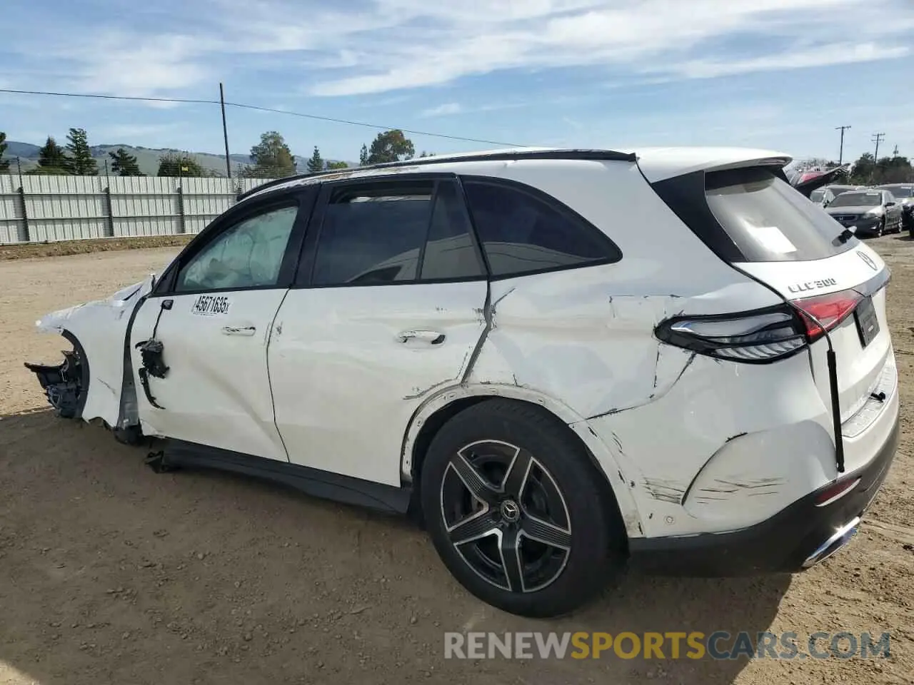 2 Photograph of a damaged car W1NKM4GB1RF173556 MERCEDES-BENZ GLC-CLASS 2024