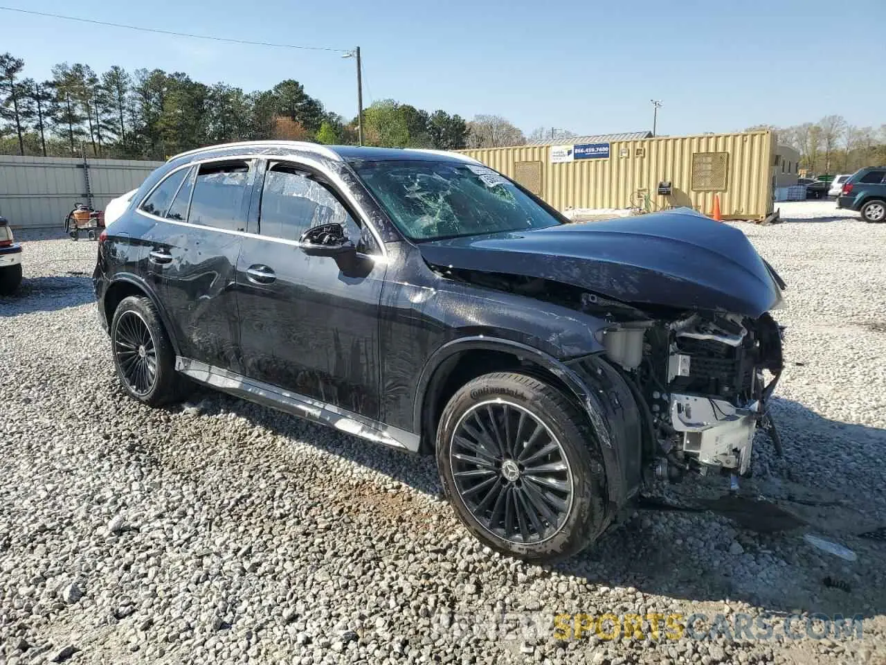 4 Photograph of a damaged car W1NKM4GBXRU039396 MERCEDES-BENZ GLC-CLASS 2024