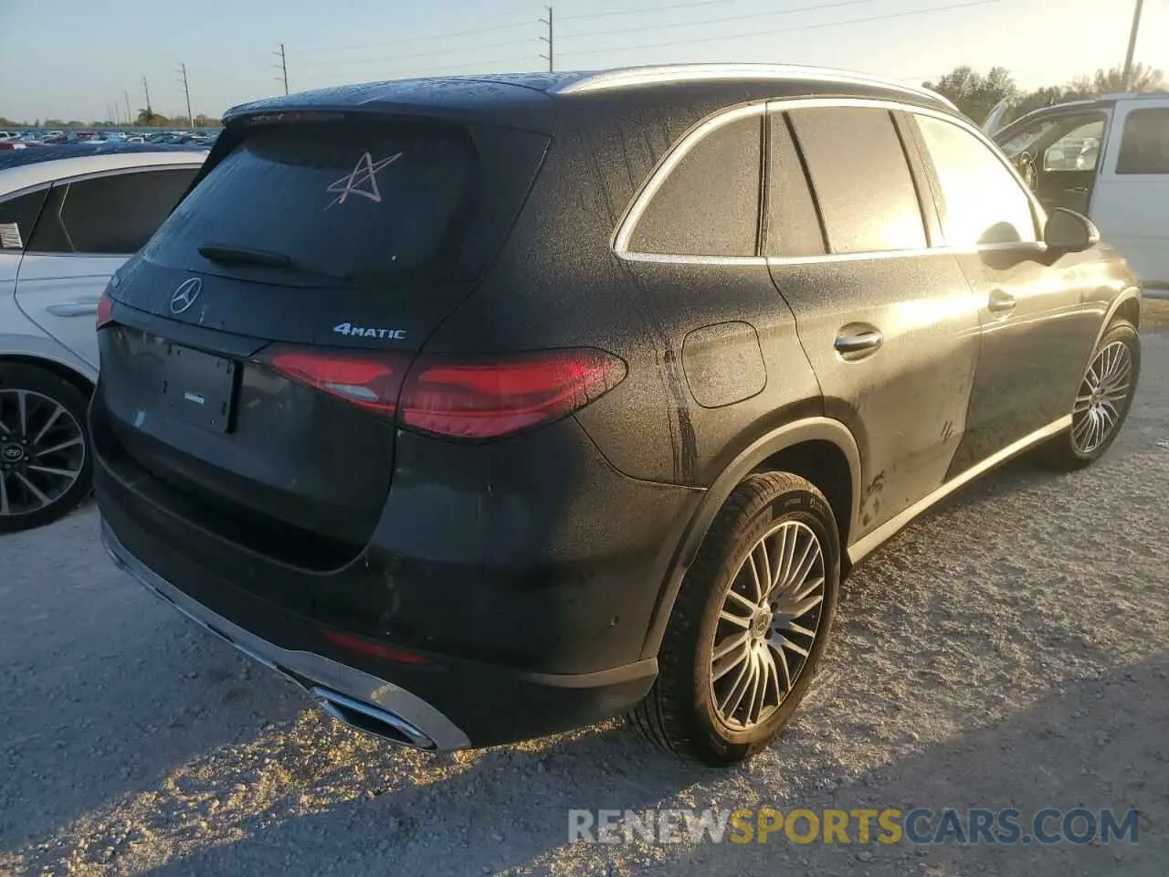3 Photograph of a damaged car W1NKM4HB1RF100928 MERCEDES-BENZ GLC-CLASS 2024